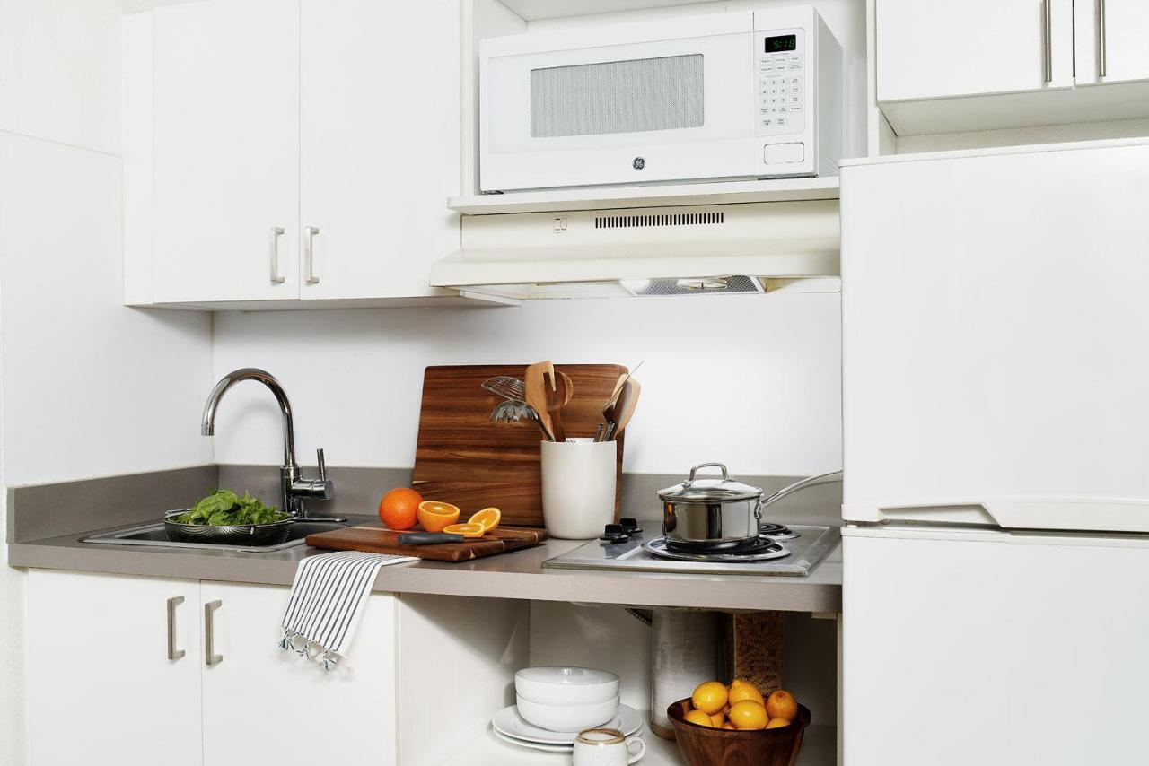 Intown Suites Extended Stay Raleigh Nc- Capital Blvd المظهر الخارجي الصورة