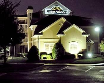 Intown Suites Extended Stay Raleigh Nc- Capital Blvd المظهر الخارجي الصورة