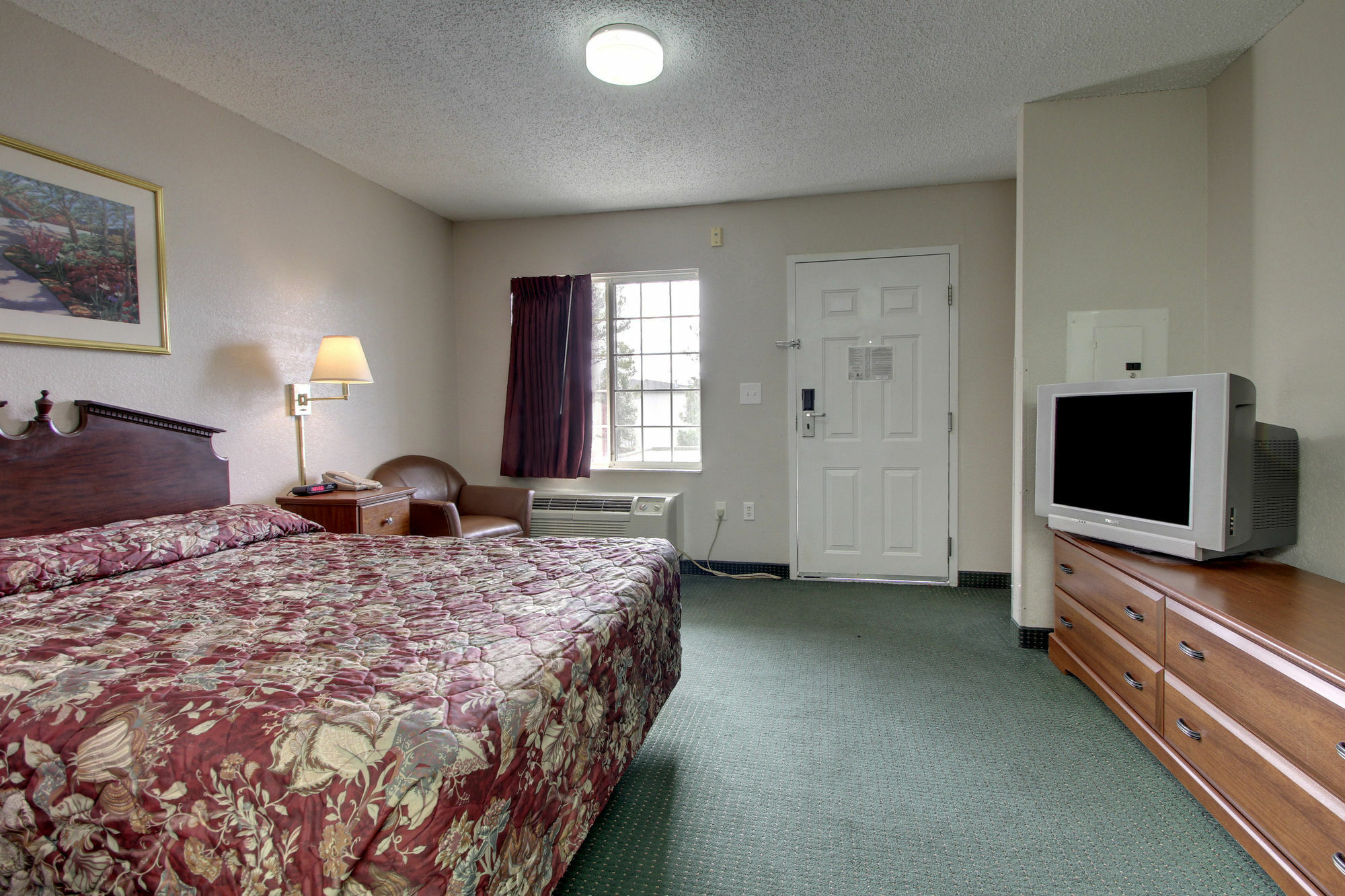 Intown Suites Extended Stay Raleigh Nc- Capital Blvd المظهر الخارجي الصورة